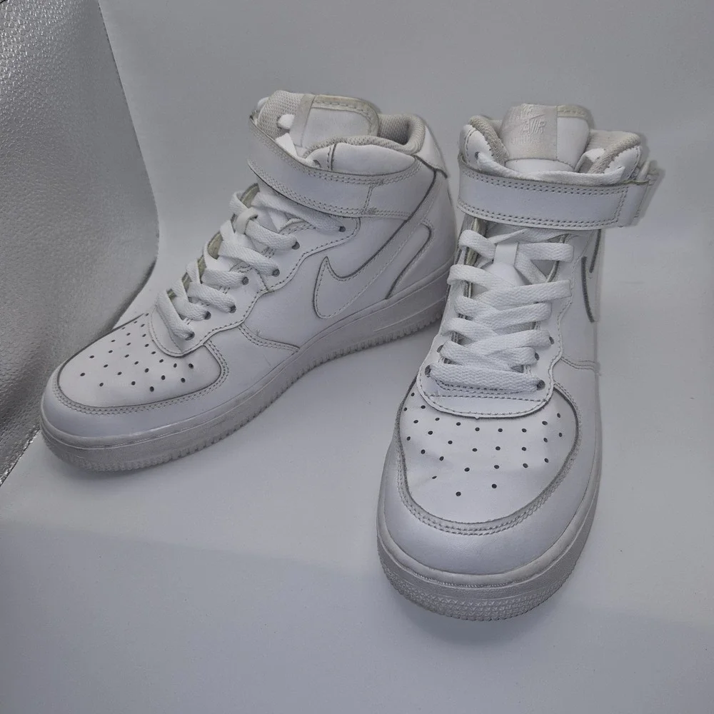 Nike Air Force 1 Mid White‎ Youth Size 7Y Triple White Strap Sneakers 314195-113